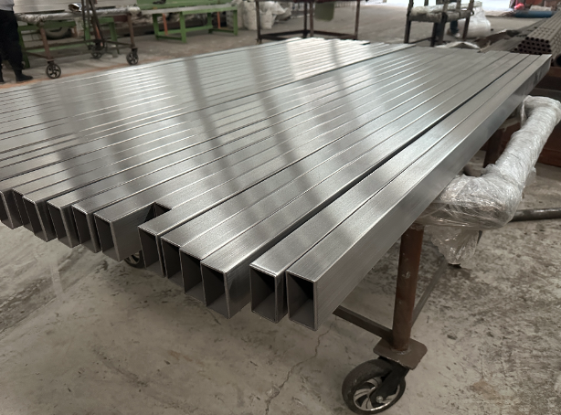 四平新能源汽车用不锈钢方管 现货