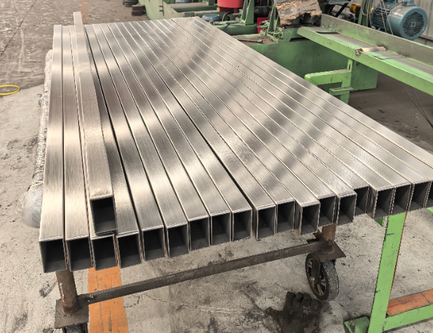 四平方管 矩形管 无缝方管生产厂家