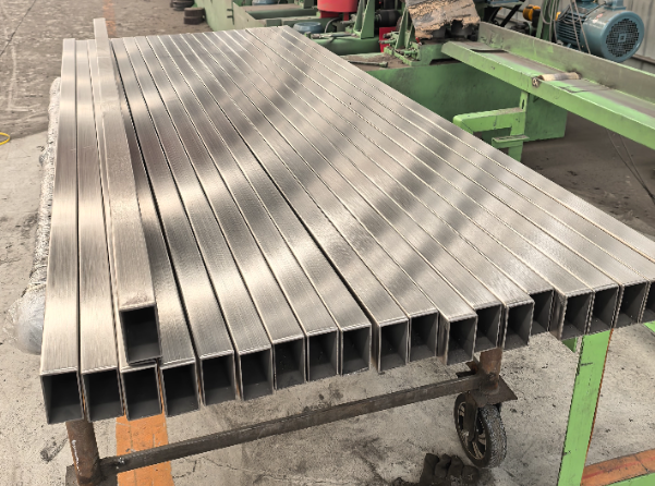 四平建筑工程行业用不锈钢无缝钢管